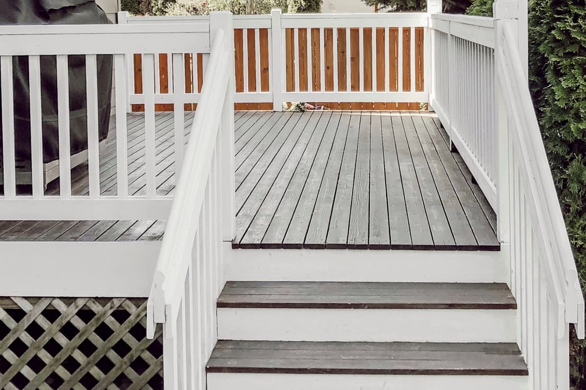 How To Paint Outdoor Wood Railings