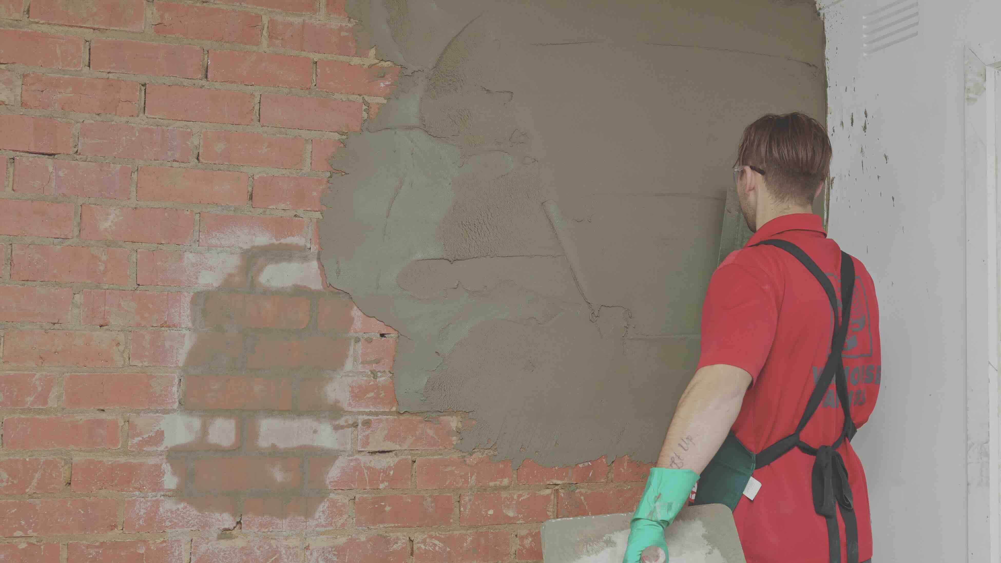 how-to-plaster-a-brick-wall-storables