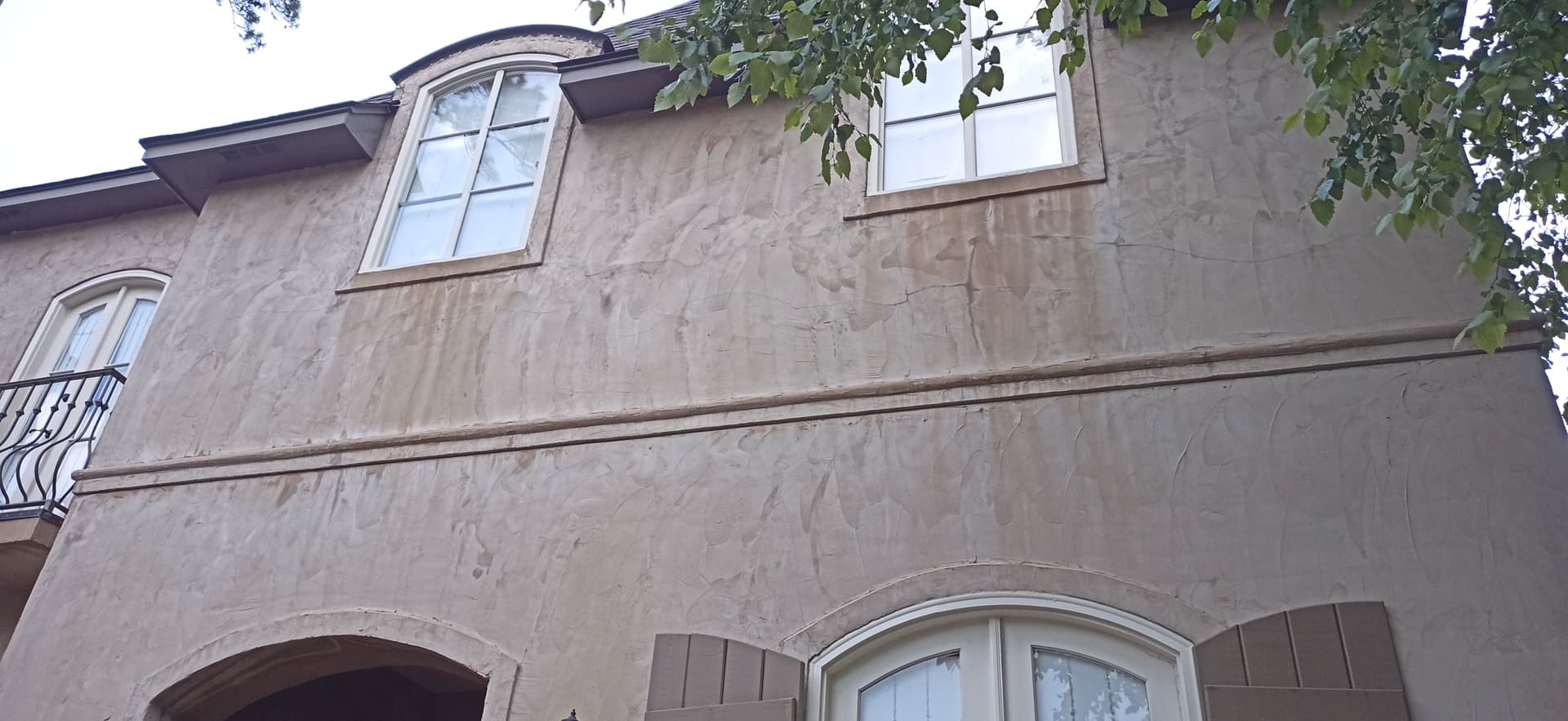 How To Remove Stains From Stucco