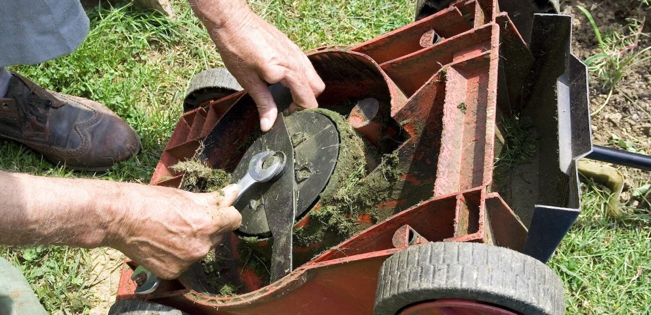 How To Replace A Lawnmower Blade