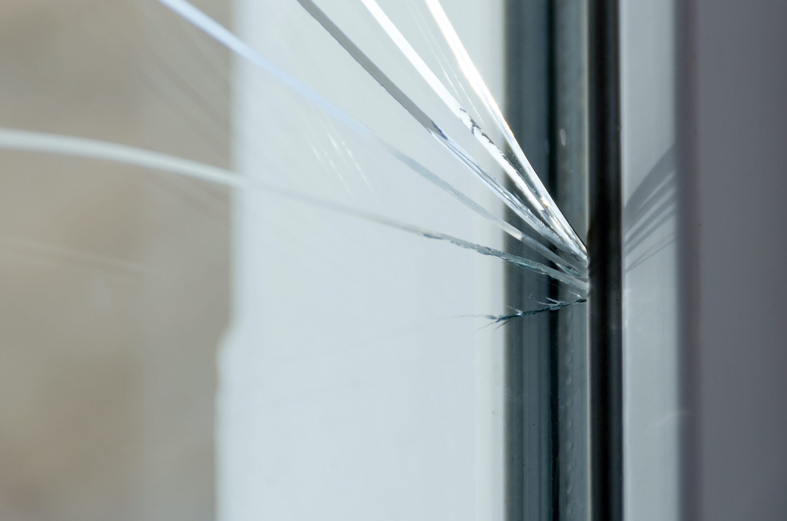 How To Seal Cracked Glass