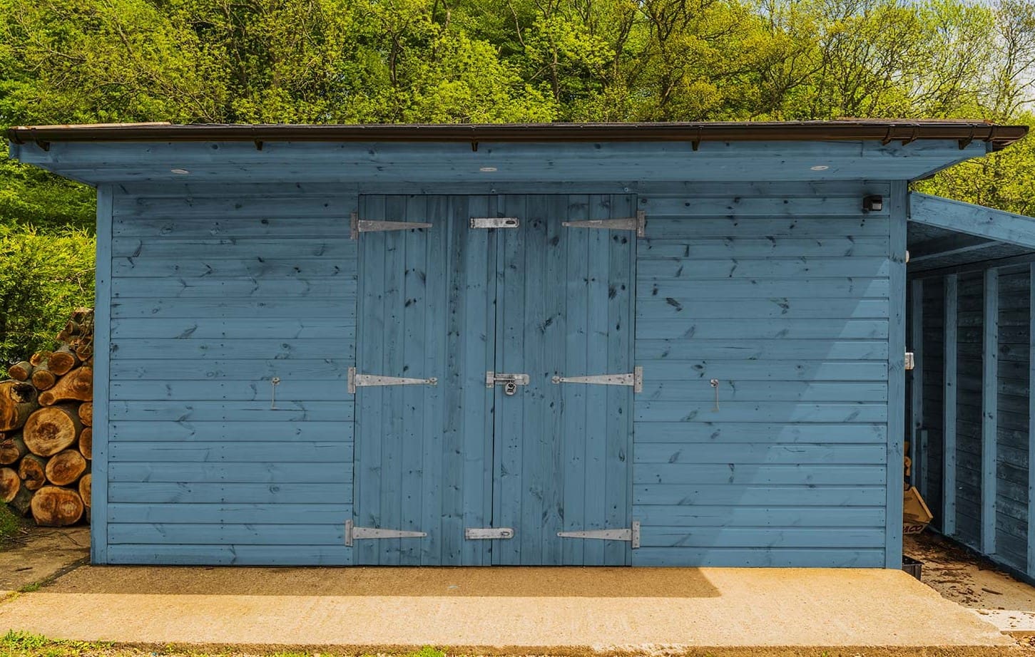How To Stain A Wood Shed