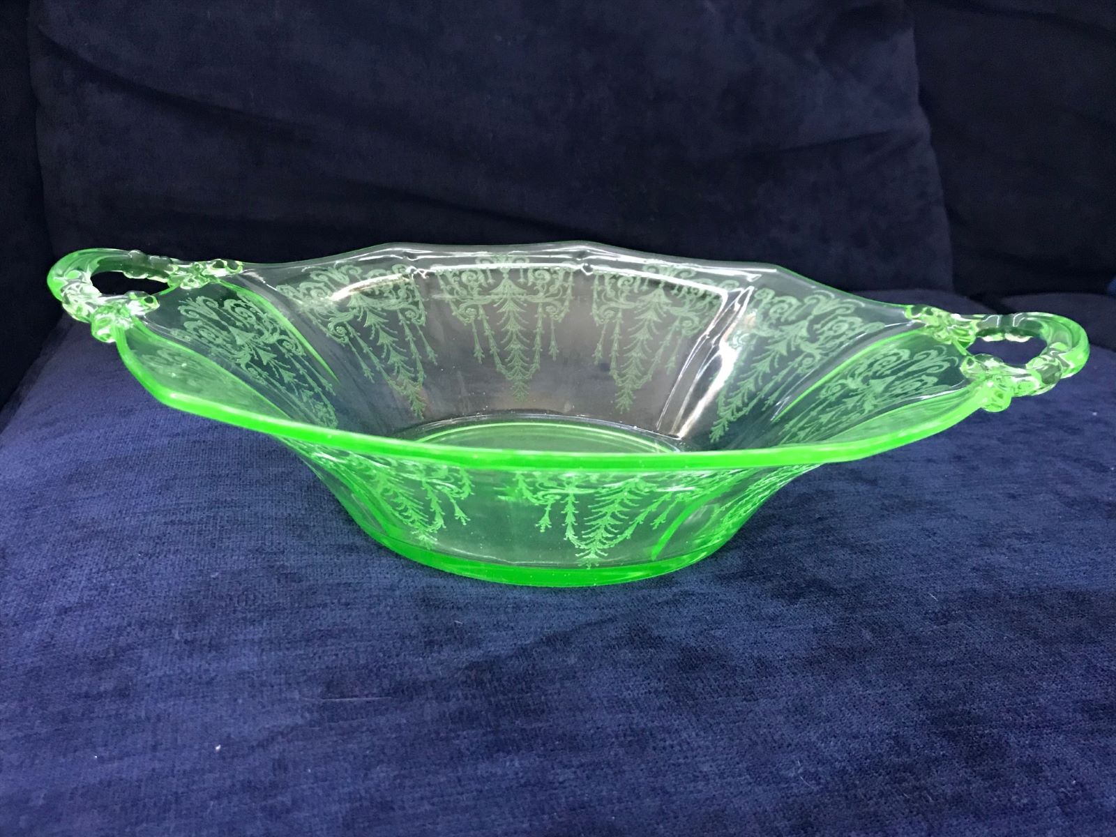 How To Tell If It’s Uranium Glass