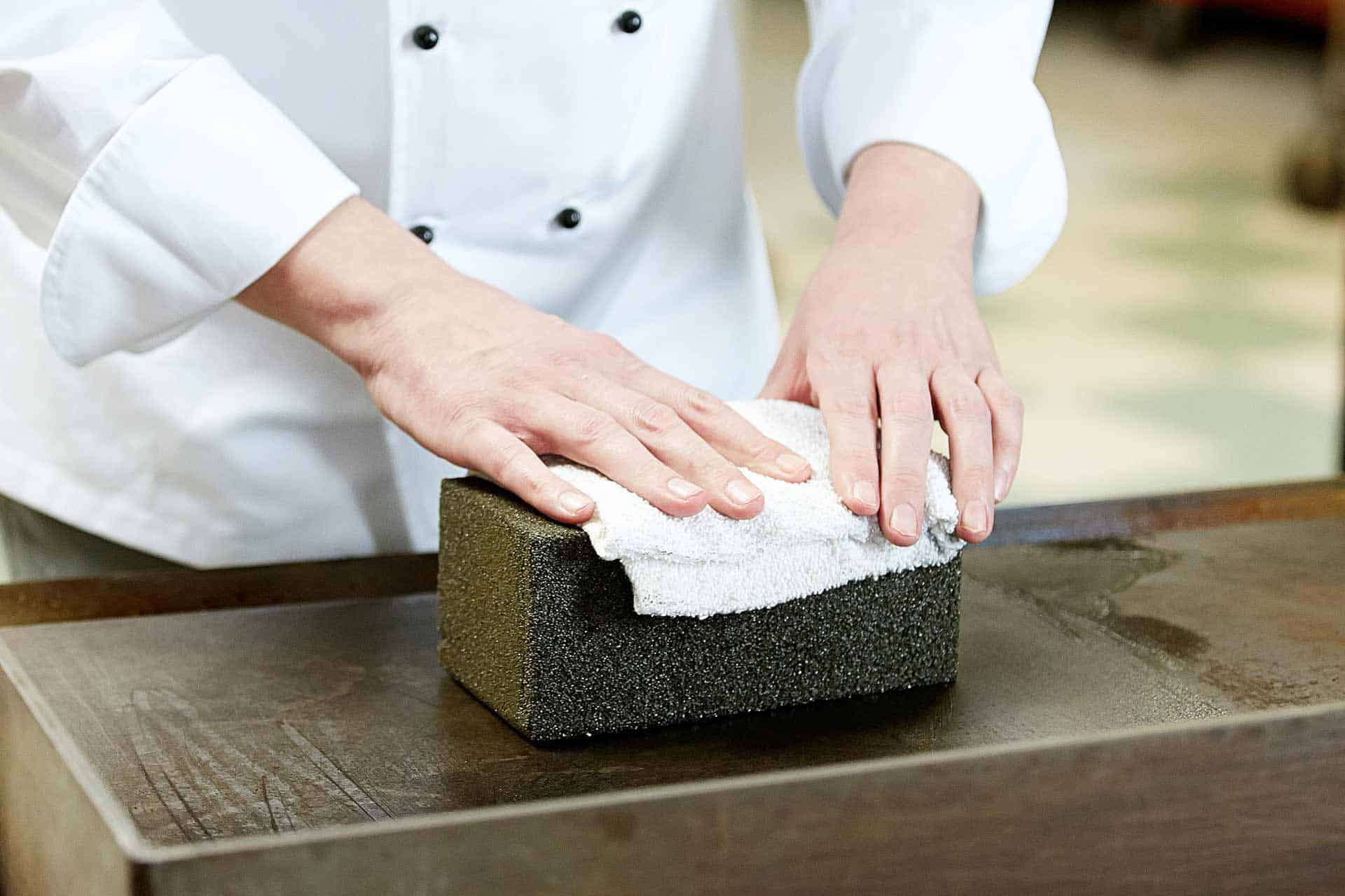 How To Use Grill Cleaning Brick