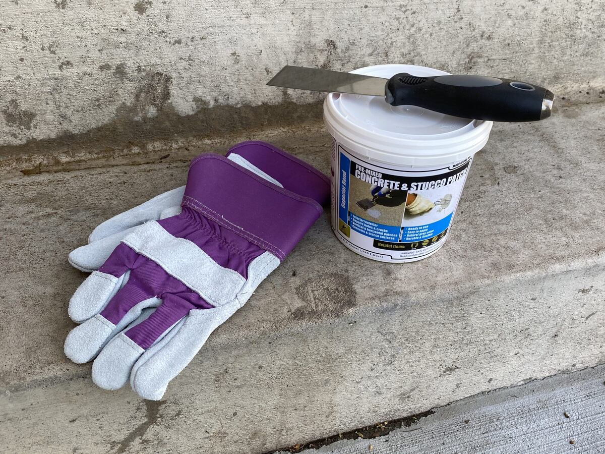 How To Use Pre-Mixed Stucco Patch