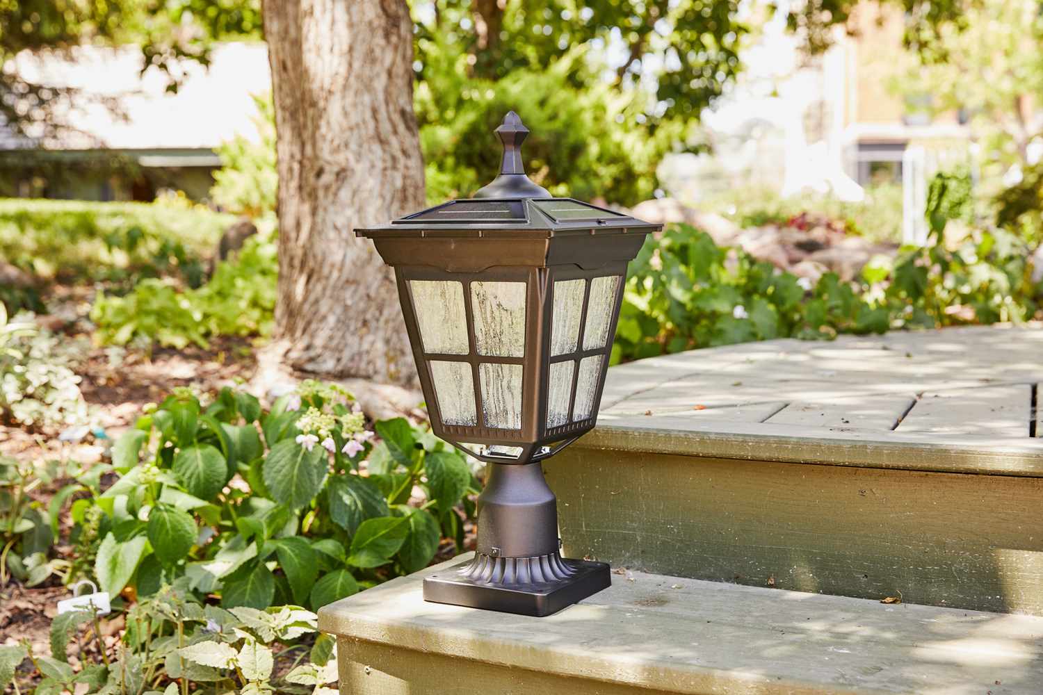 What Are Best Outdoor Solar Lights