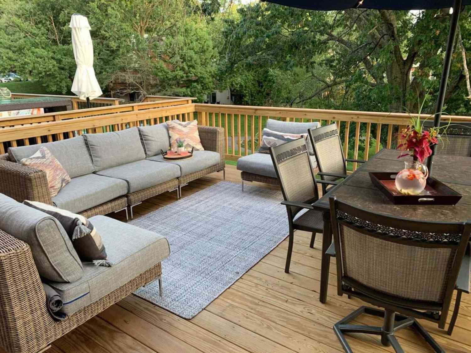 What Is The Best Material For An Outdoor Patio Rug