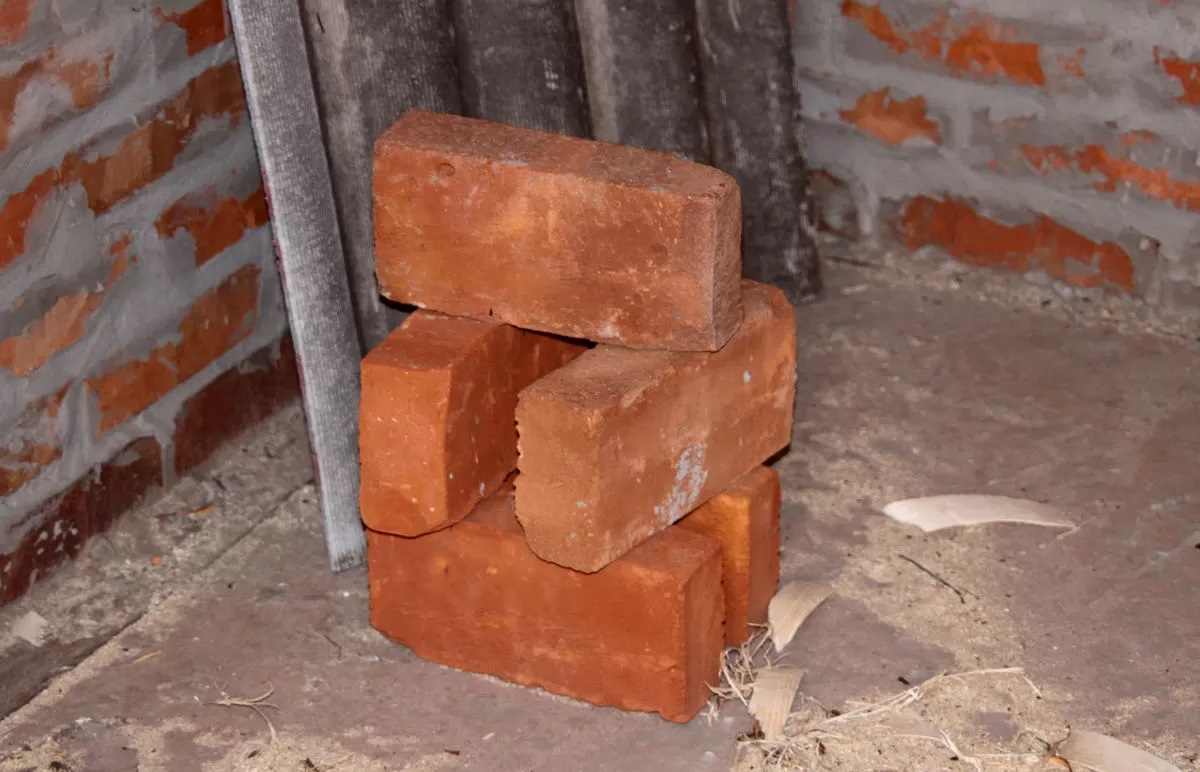 What Is The Size Of A Standard Red Brick