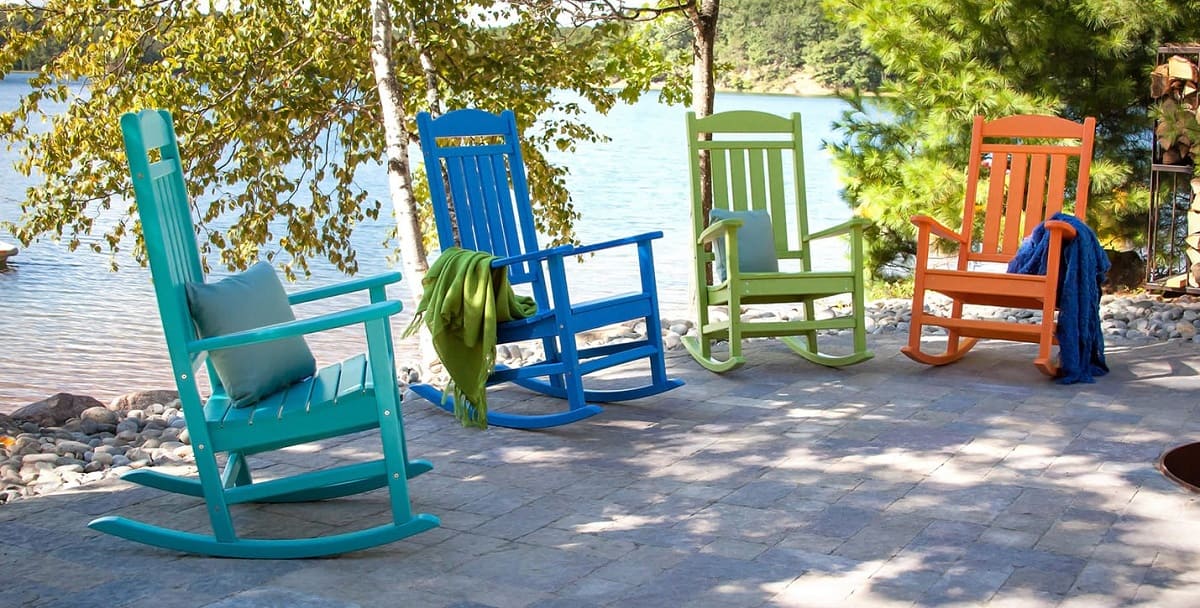 What Kind Of Paint To Use On Outdoor Rocking Chairs | Storables