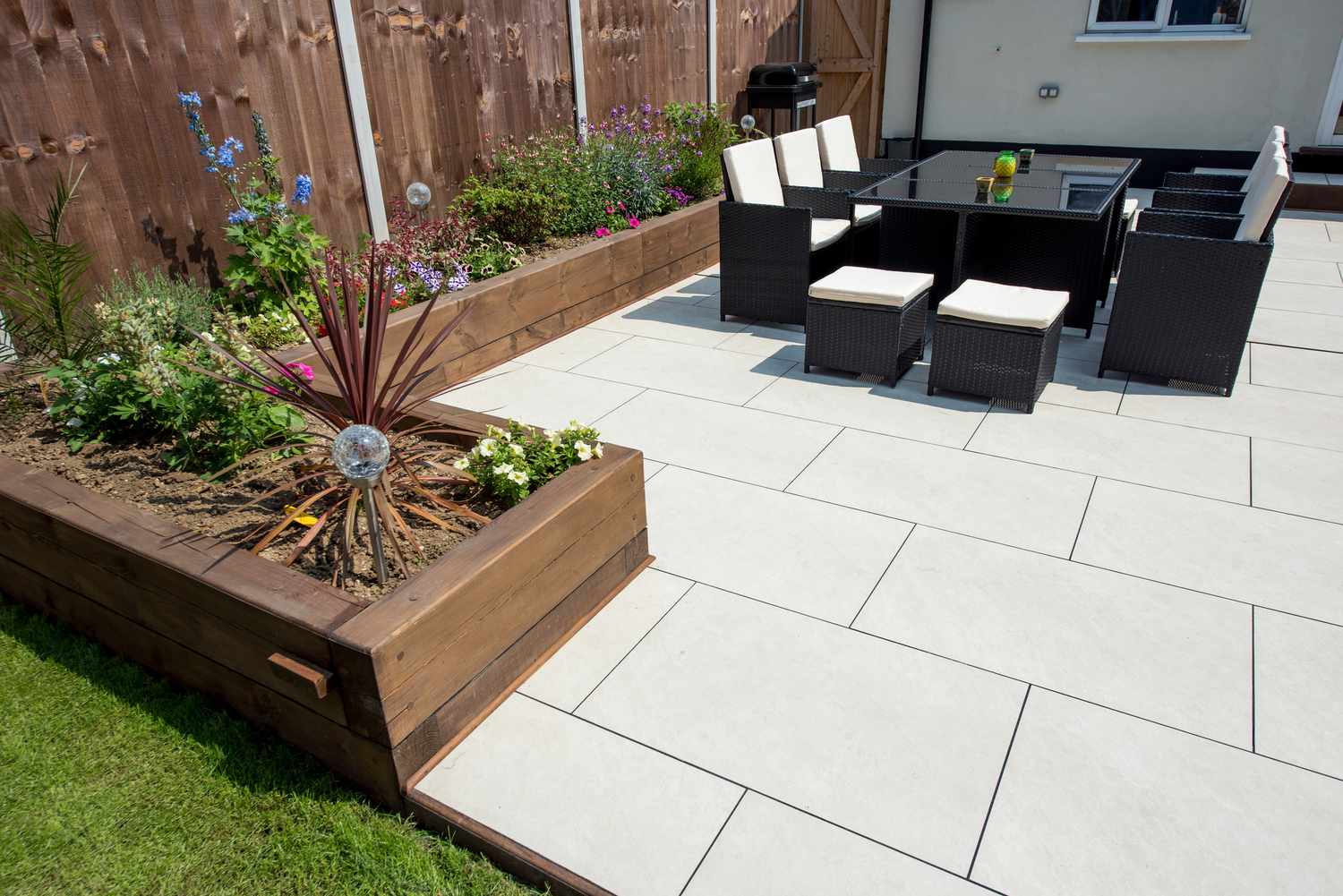 What Tile Is Best For Outdoor Patio