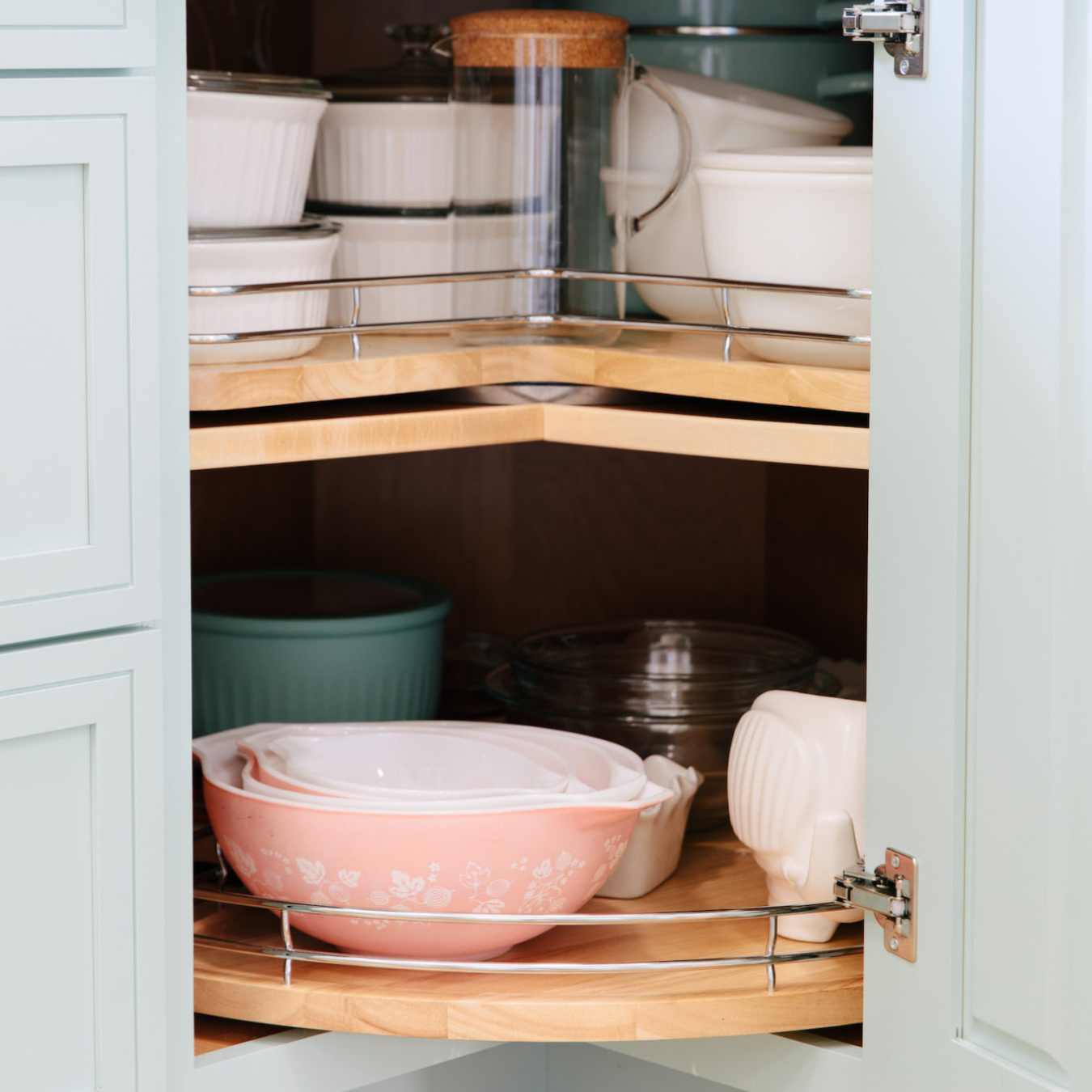 What To Put On A Lazy Susan Cabinet