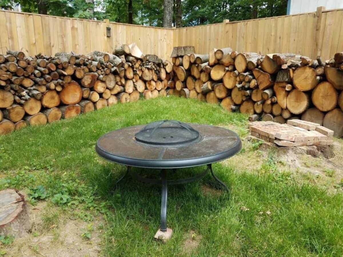 What To Put Under A Fire Pit On Grass
