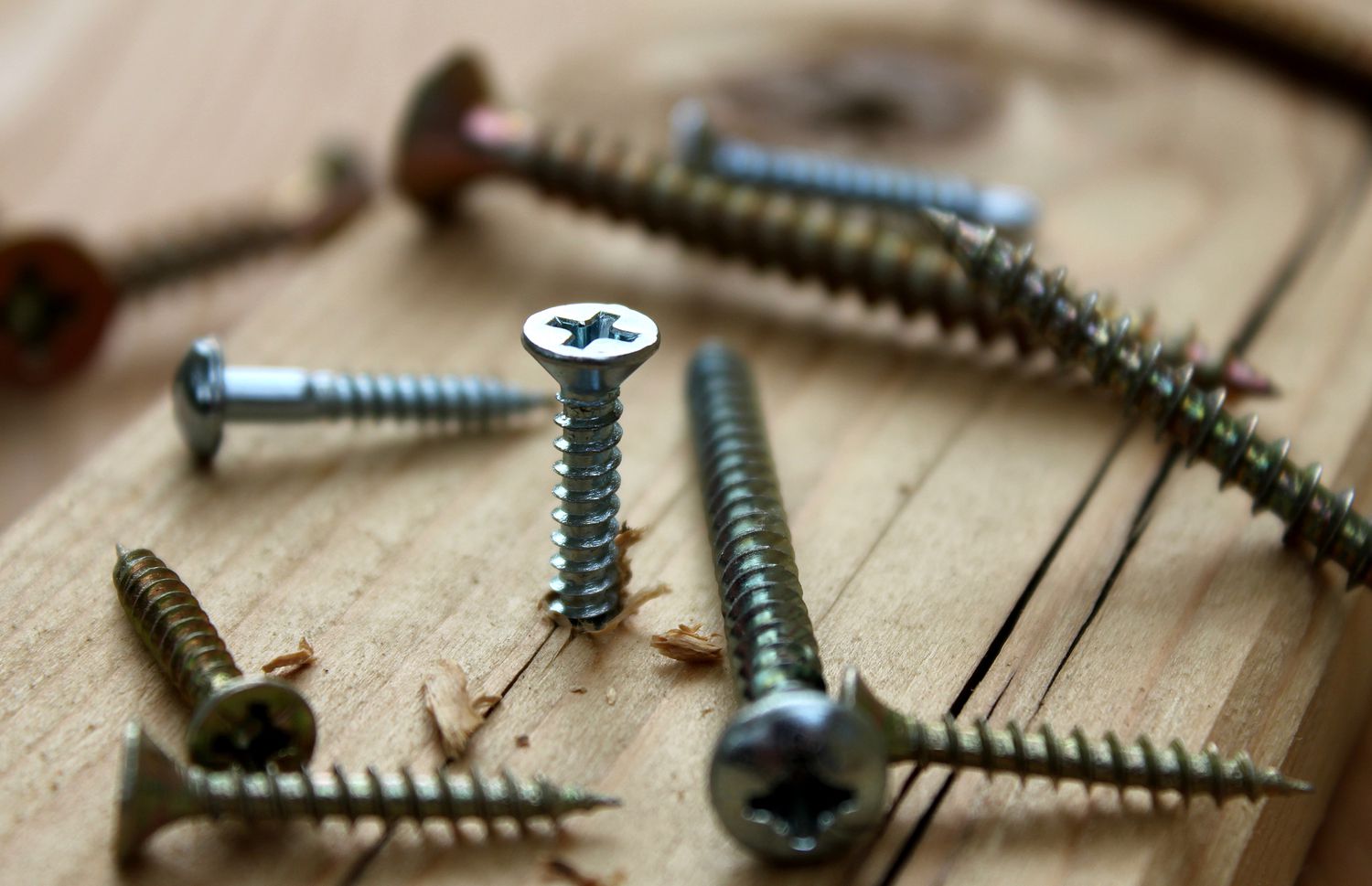 What Type Of Screws For Outdoor Use