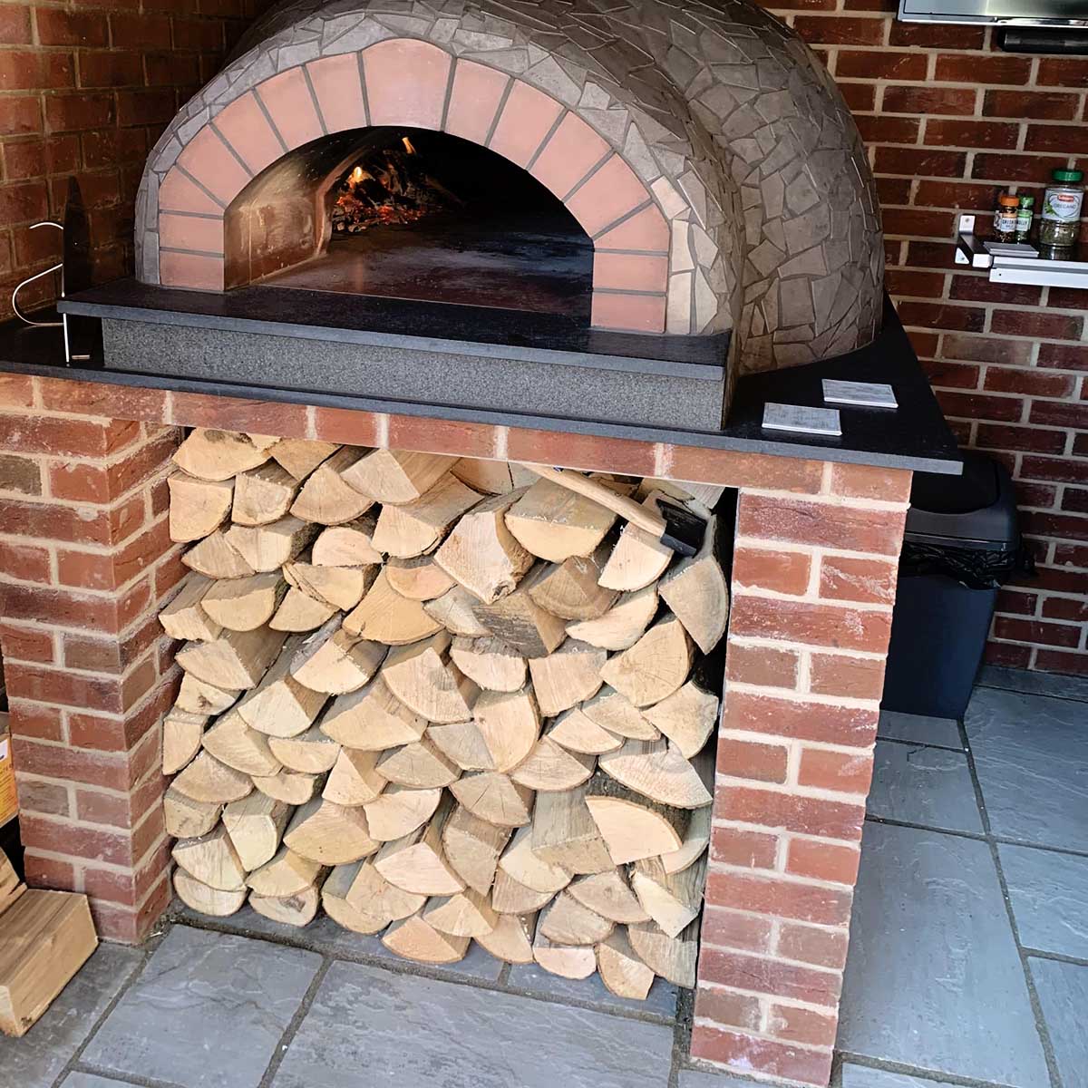 What Wood Do You Use For A Pizza Oven