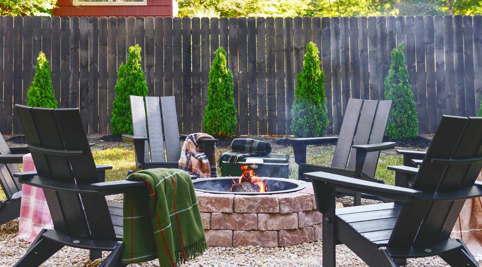 Where To Place Fire Pit In The Backyard