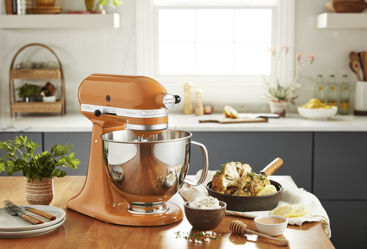 Which Is Better: Cuisinart Or KitchenAid Stand Mixer?