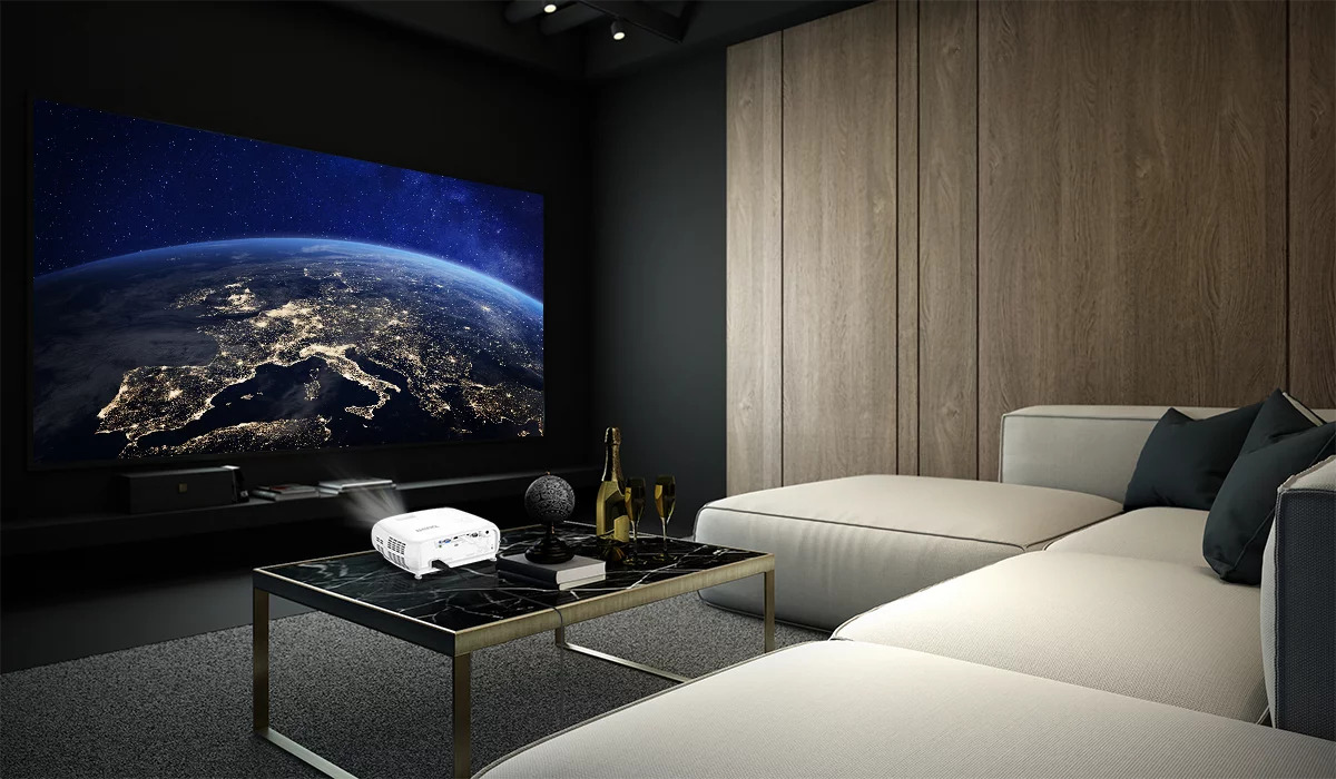 How To Choose A Home Theater Projector Screen