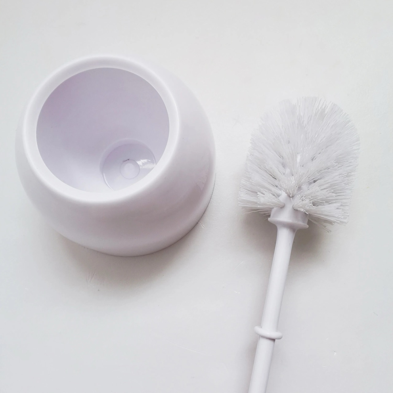 How To Clean A Toilet Brush And Holder
