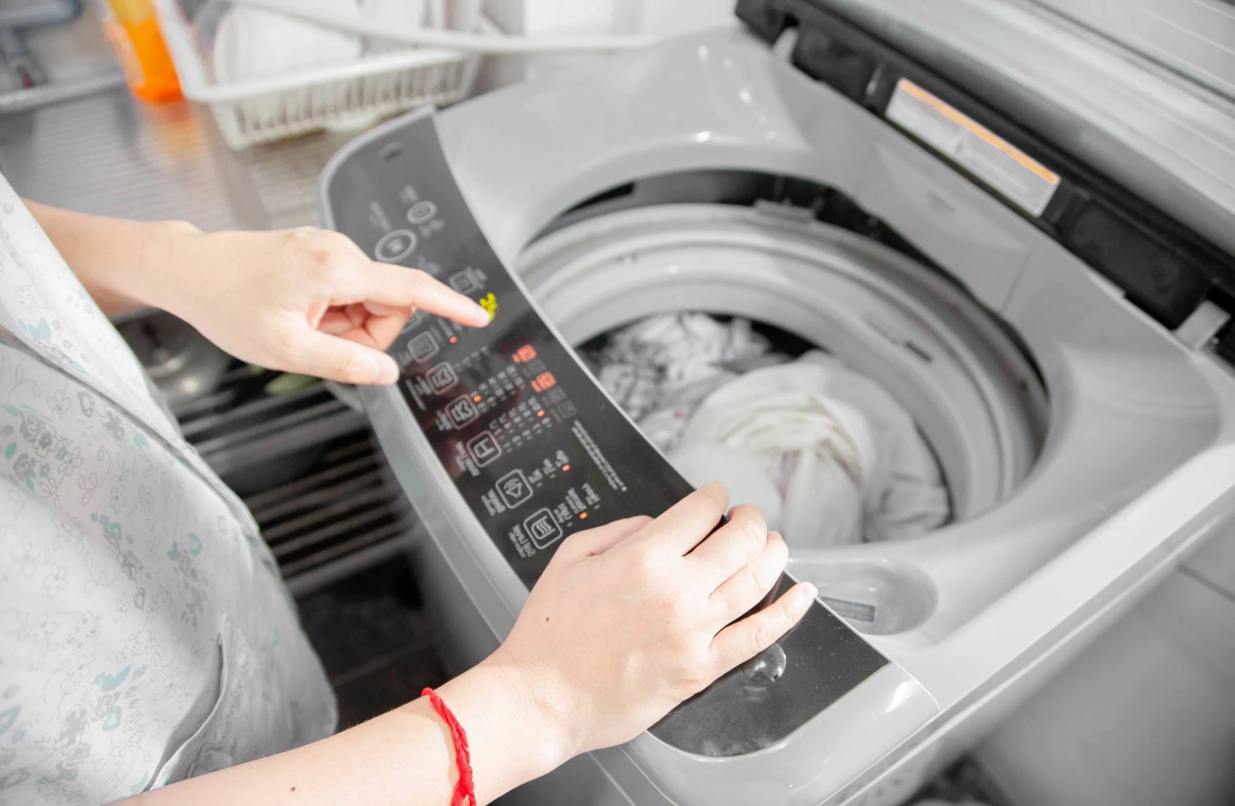How To Clean A Top-Loading Washing Machine