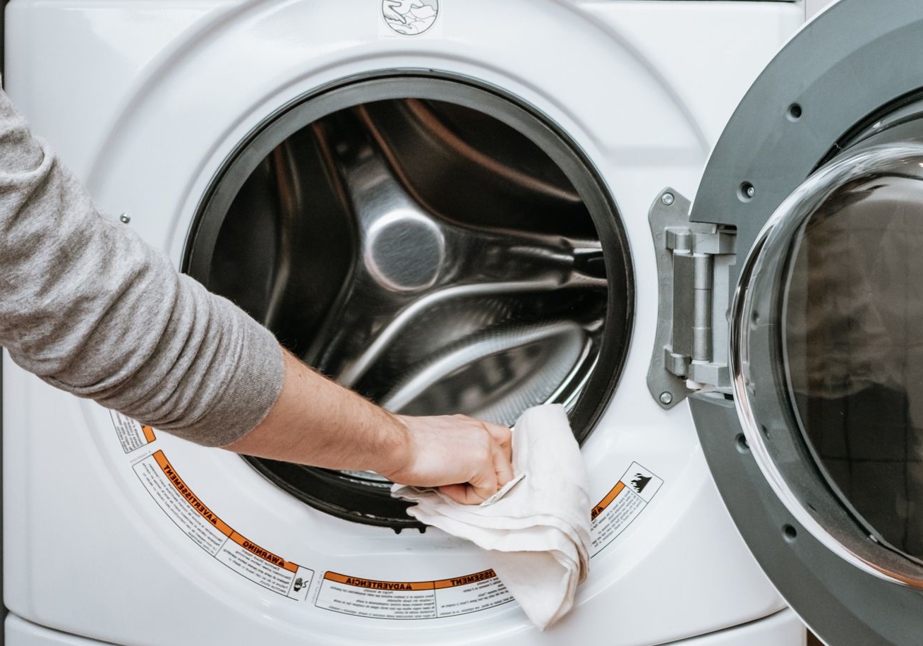 How To Clean And Deodorize A Washing Machine