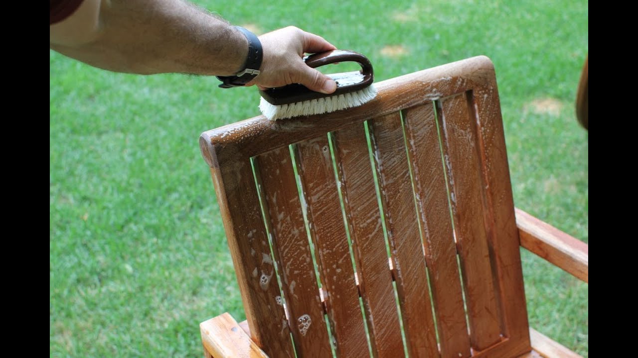 How To Clean Outdoor Wood Table