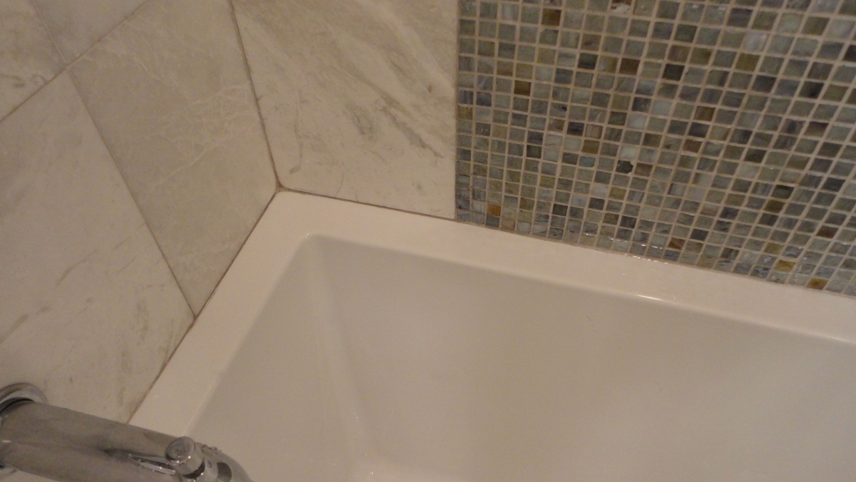 How To Get Grout Off The Bathtub