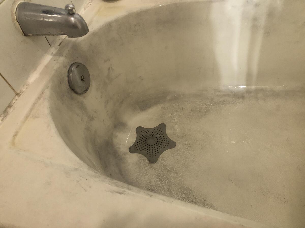 How To Get Rid Of Black Stains In A Bathtub
