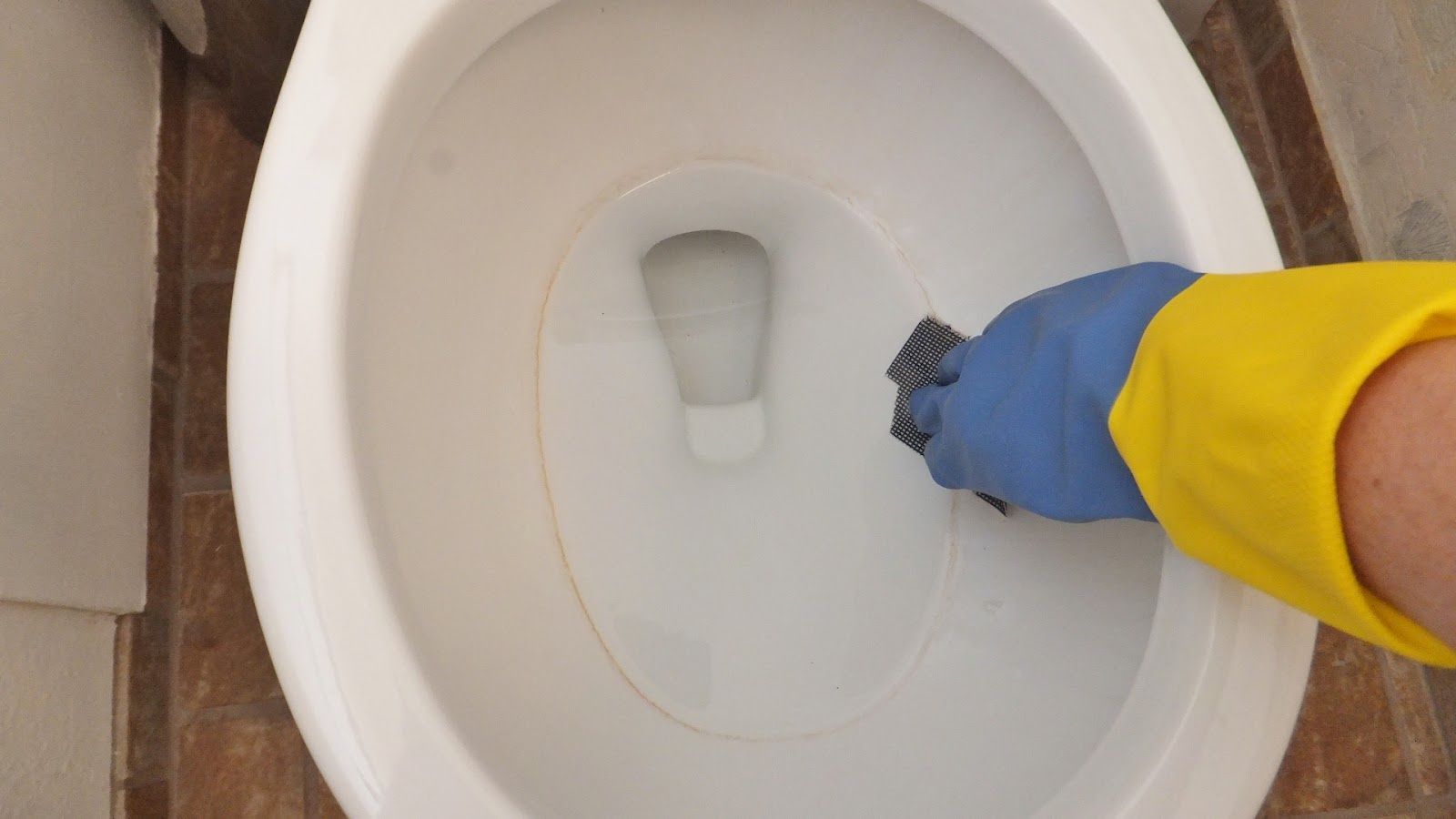 How To Get Ring Stain Out Of Toilet Bowl