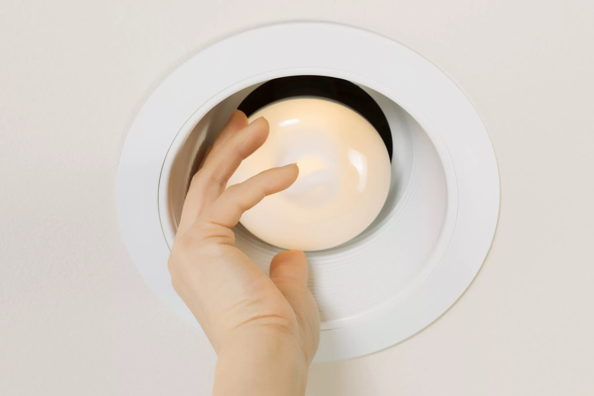 How To Install A Ceiling Light Without A Junction Box