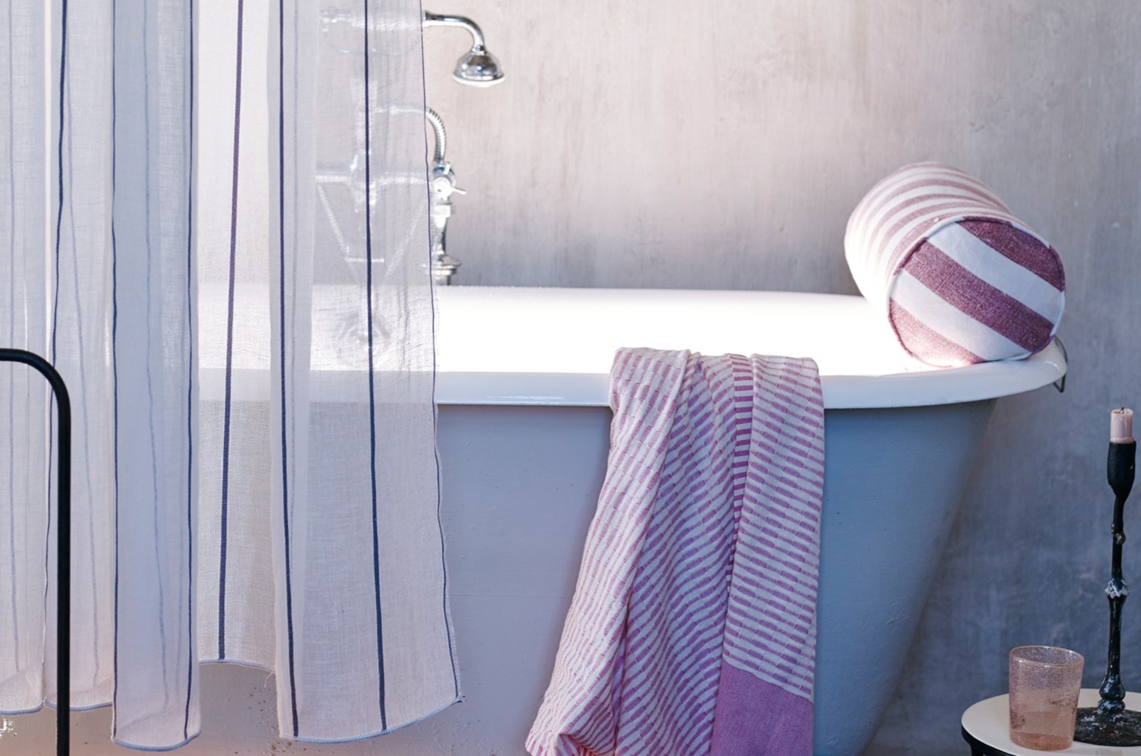 How To Keep A Shower Curtain In A Shower Stall