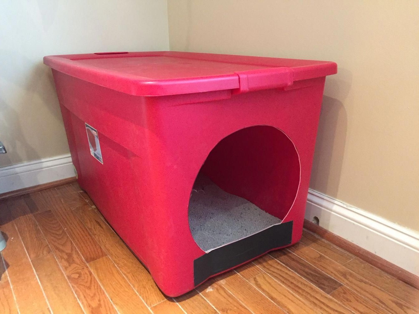 How To Make A Litter Box Out Of A Storage Bin