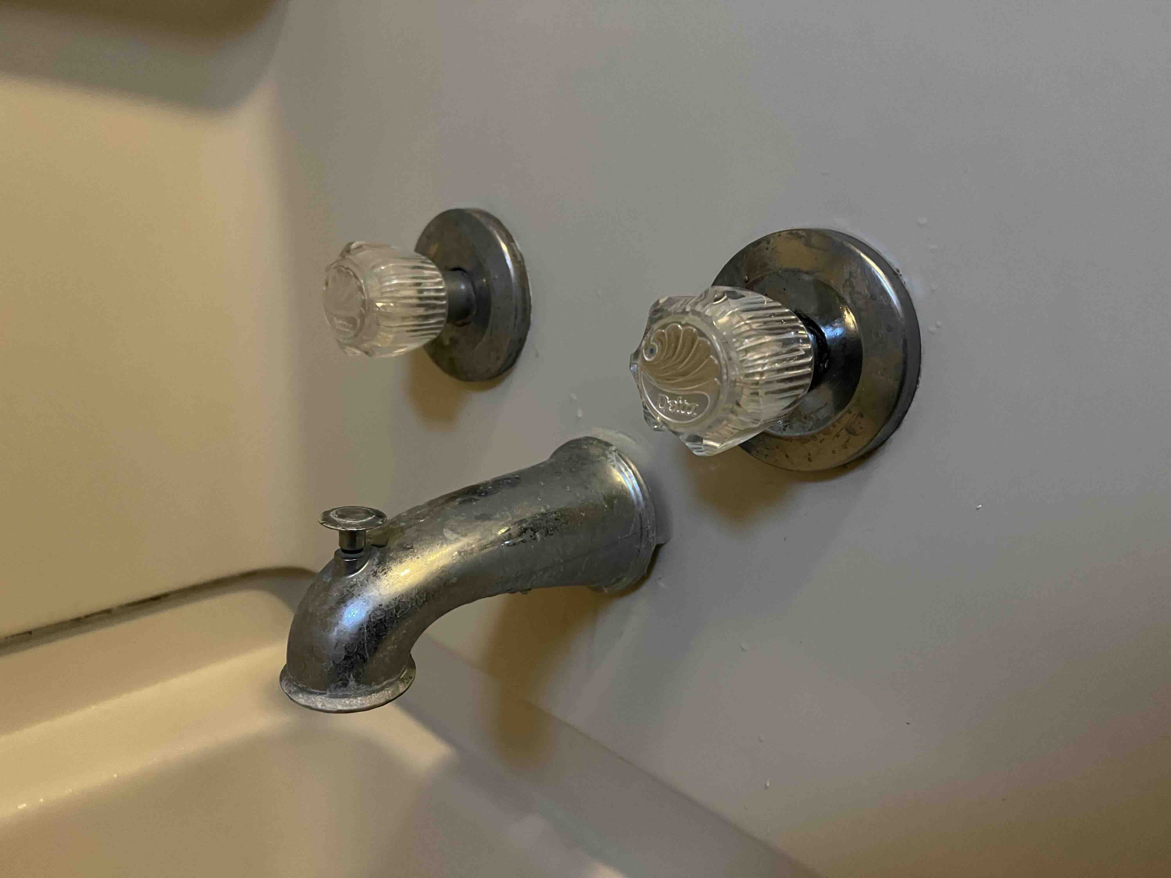 How To Remove An Old Bathtub Spout