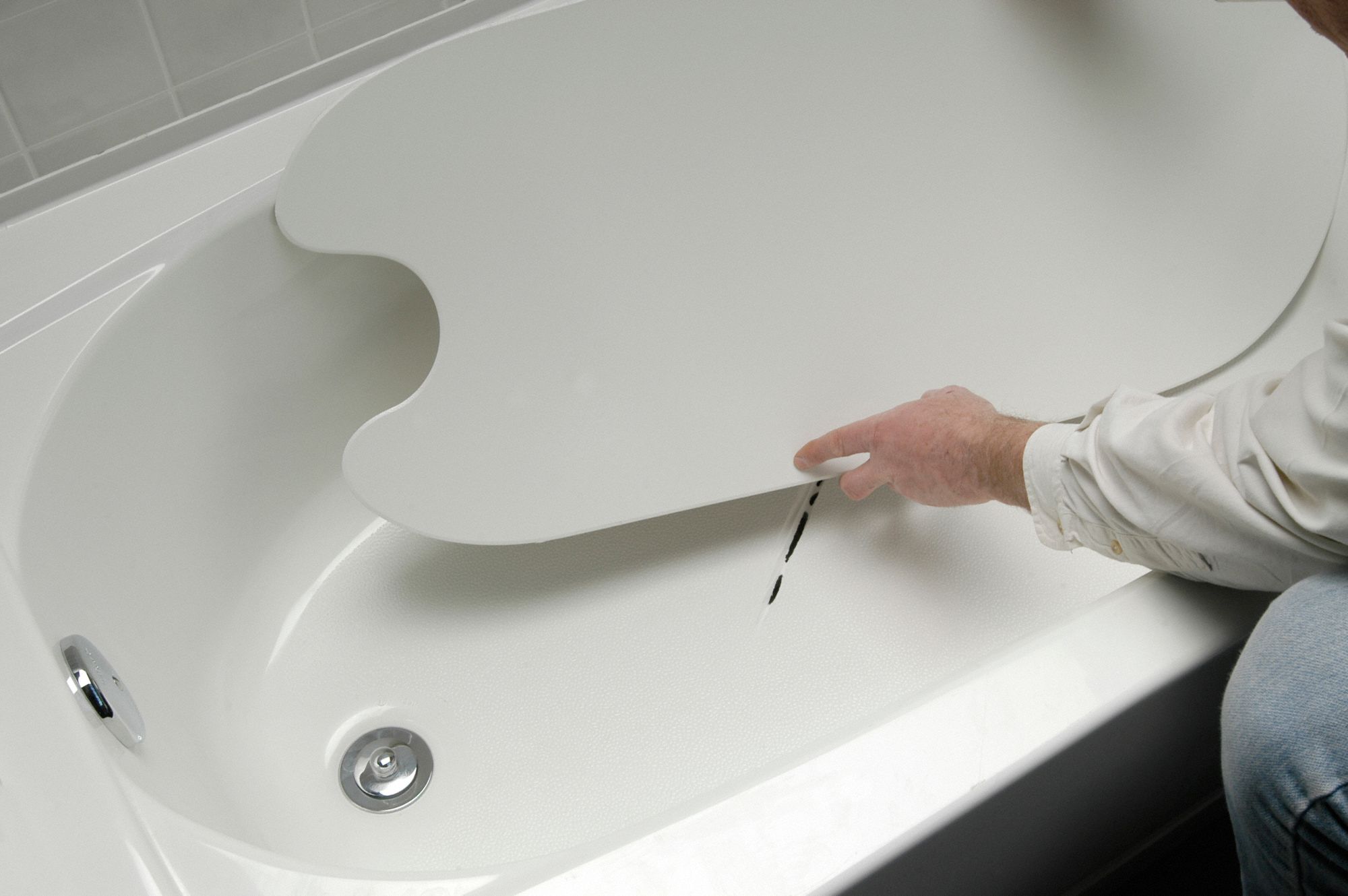 How To Repair An Acrylic Bathtub Crack