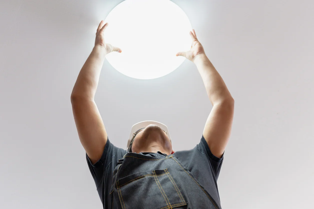 How To Take Off A Ceiling Light