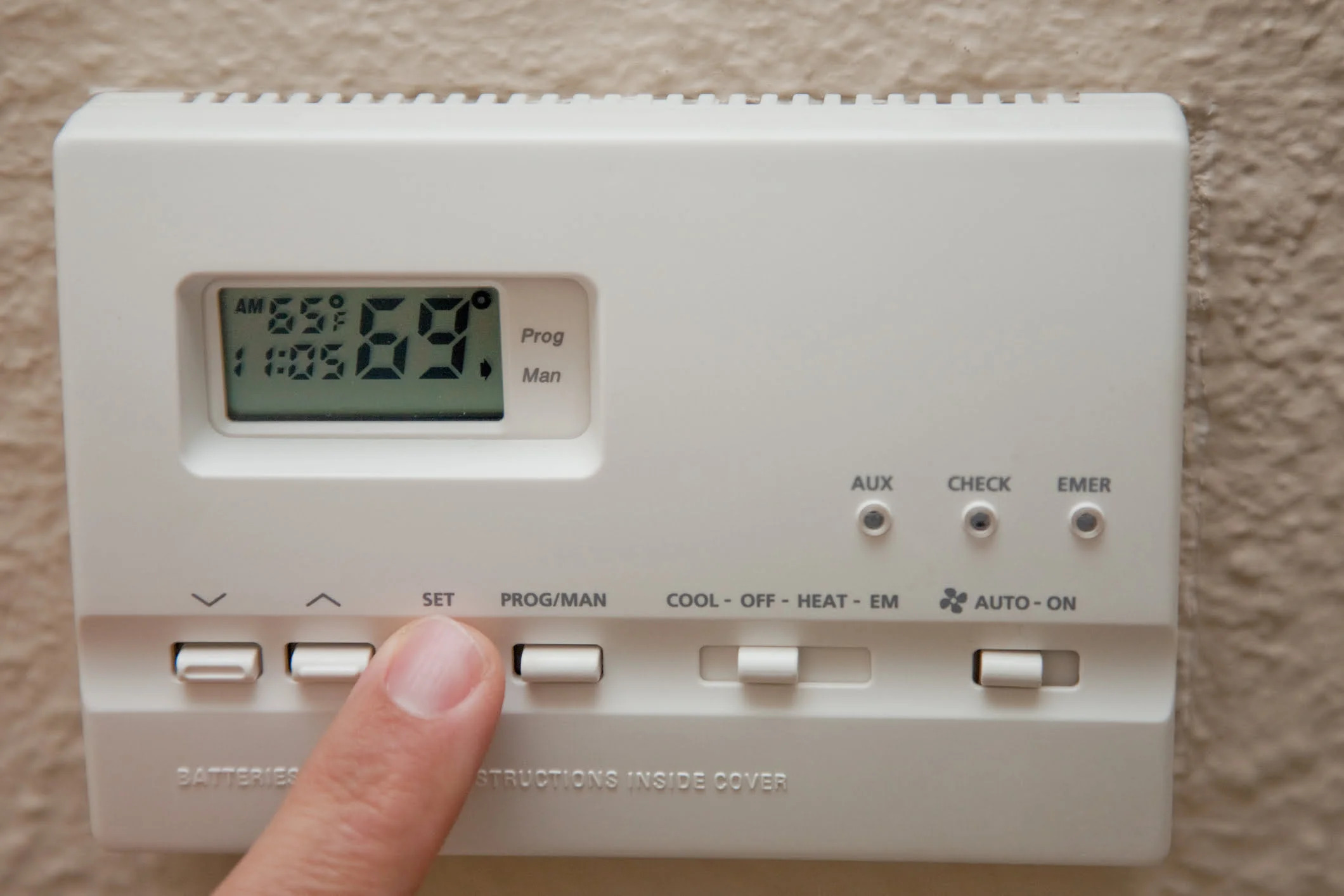 How To Use A Central Heating Thermostat
