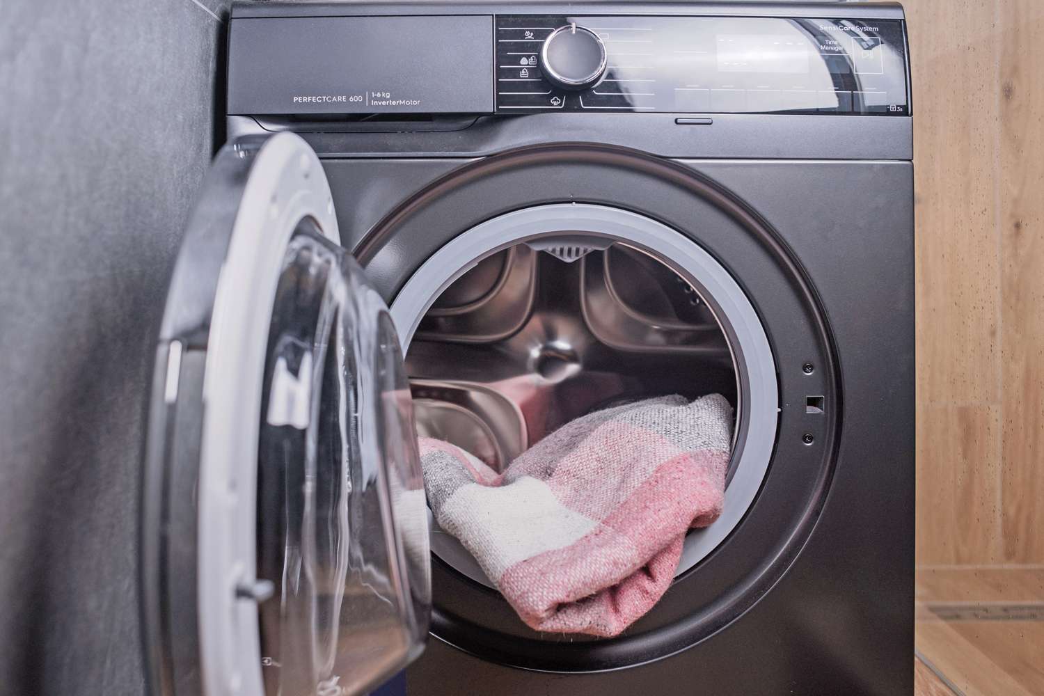 How To Wash A Wool Blanket In A Washing Machine