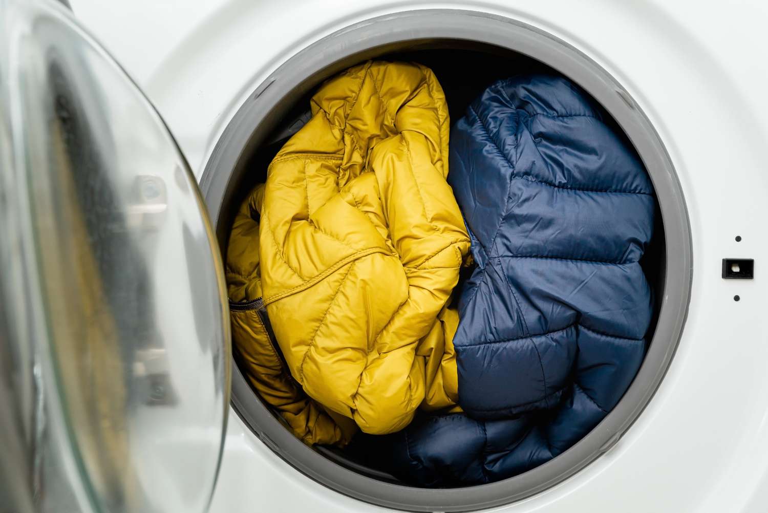 How To Wash Down Jackets In The Washing Machine