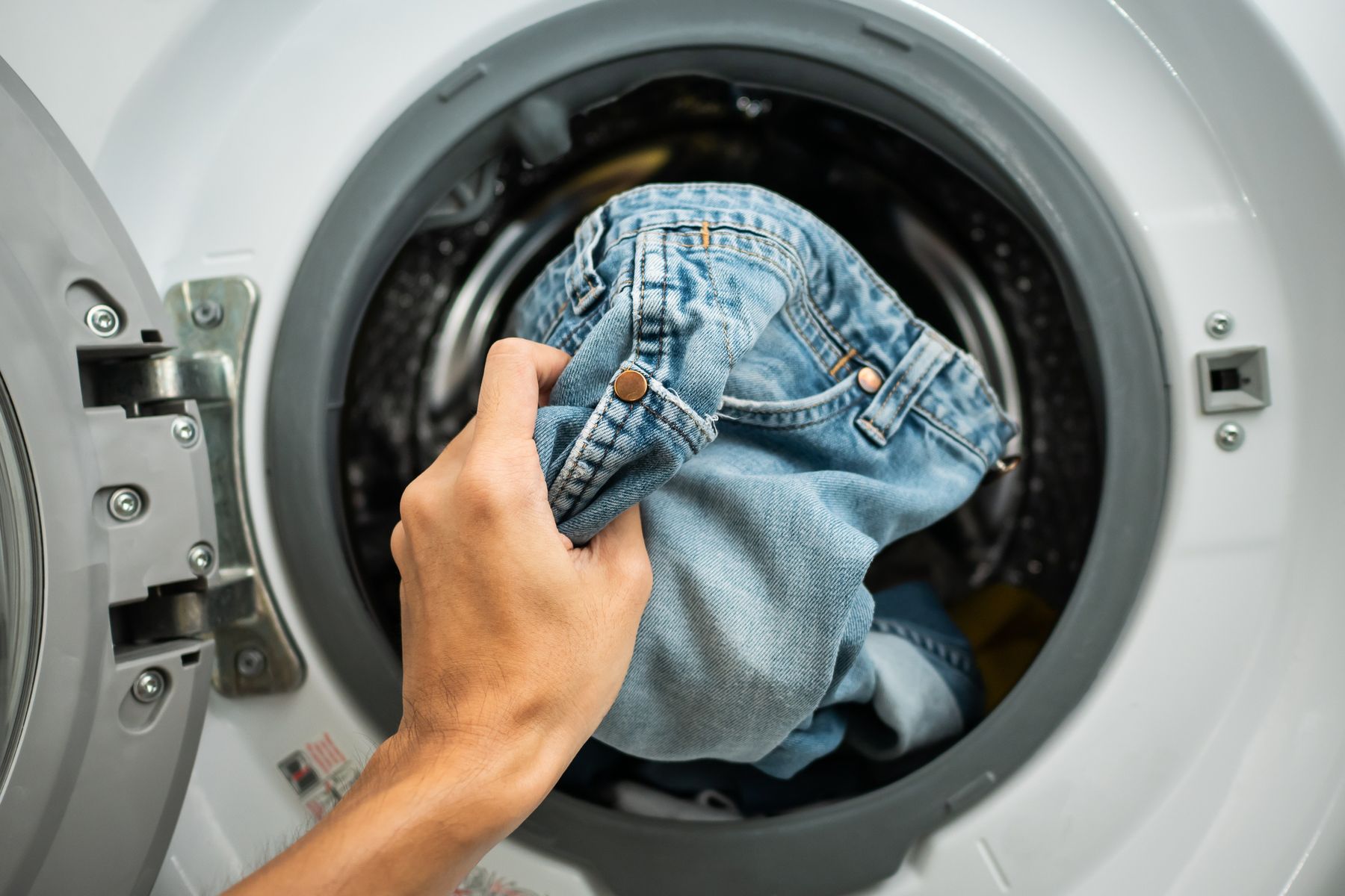 How To Wash Jeans In The Washing Machine