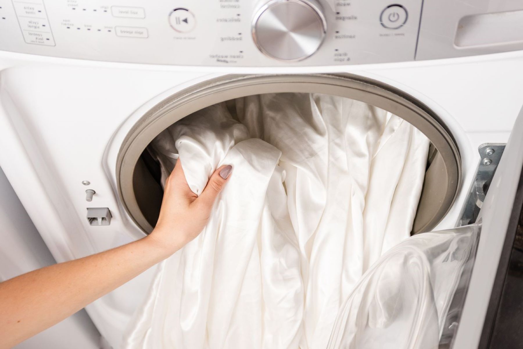 How To Wash Silk In The Washing Machine
