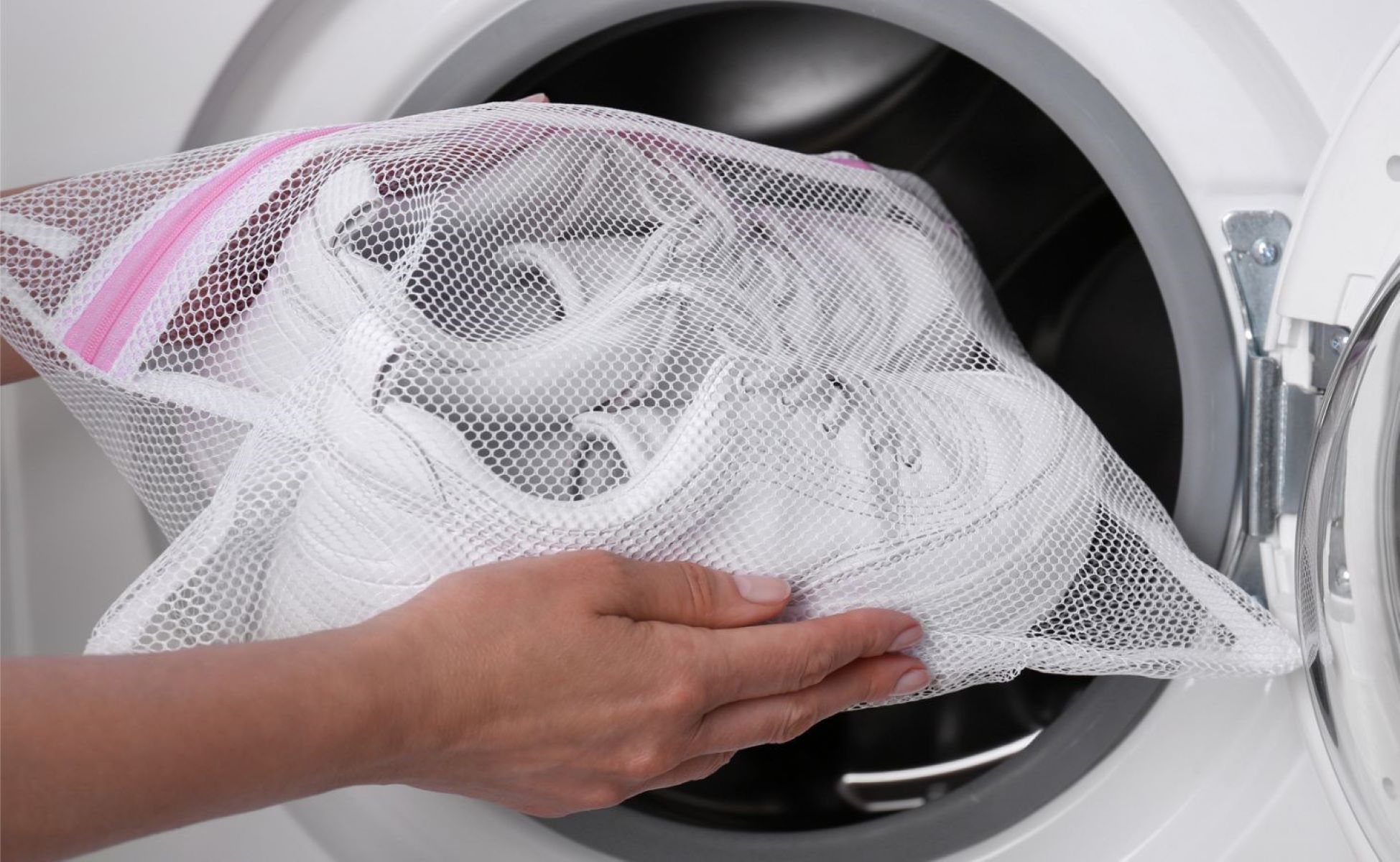 How To Wash Tennis Shoes In A Washing Machine