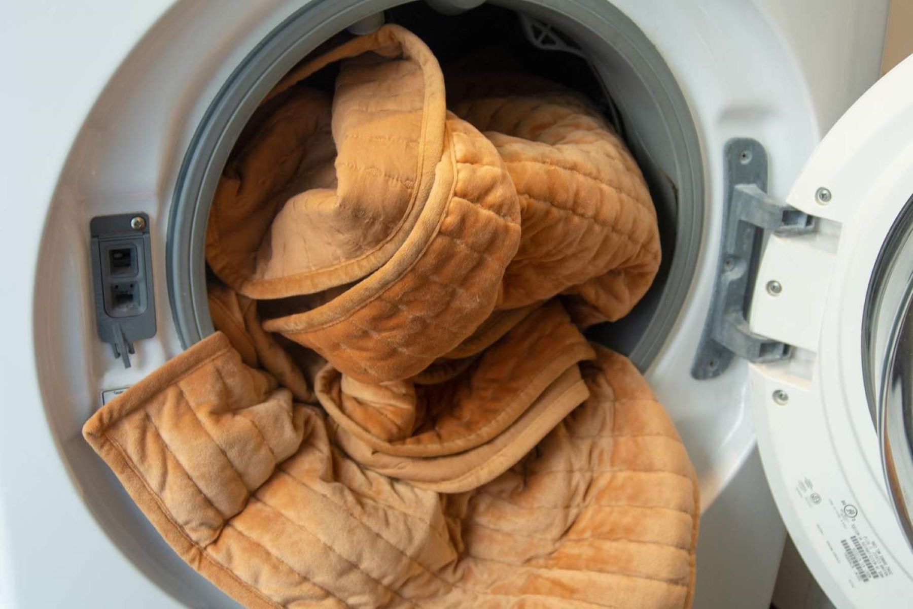 How To Wash Velvet In A Washing Machine