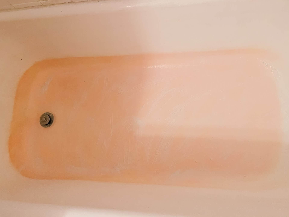 What Causes Pink Stains In A Bathtub