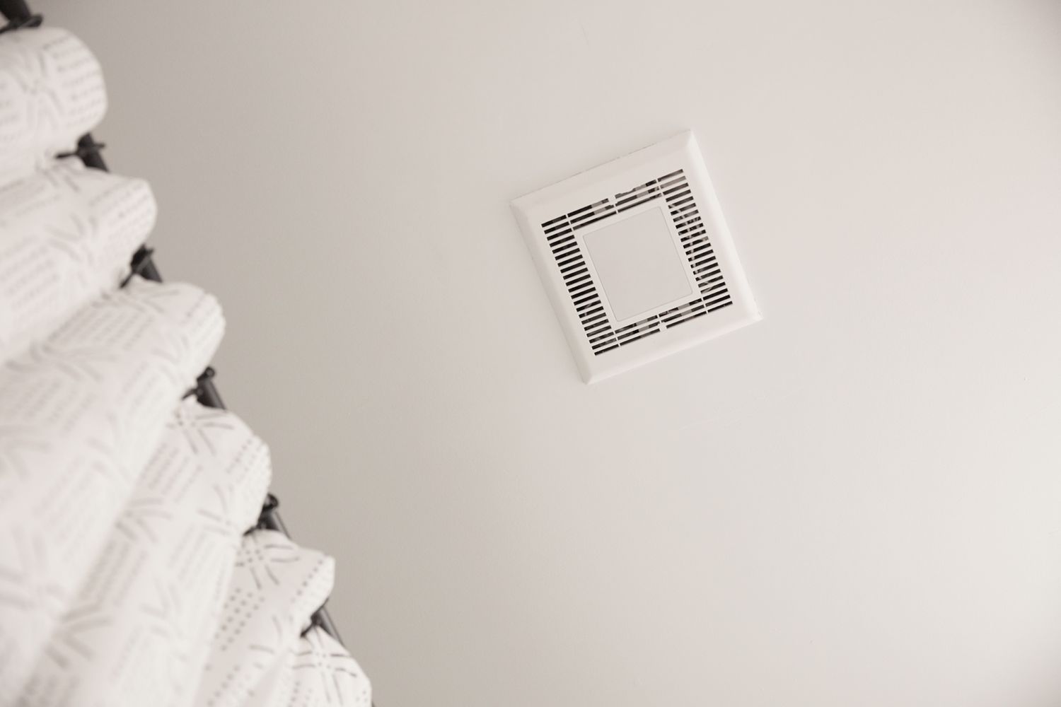 What Does An Exhaust Fan Do In The Bathroom