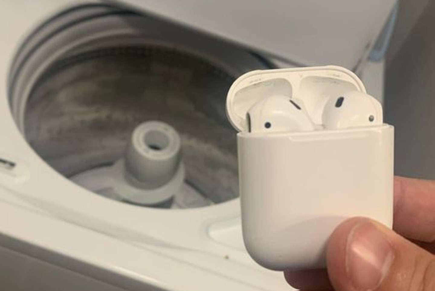 What Happens To Airpods In A Washing Machine