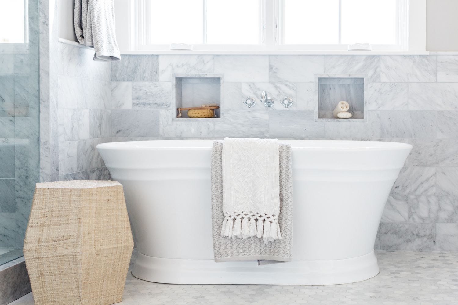 What Is The Best Material For A Bathtub?