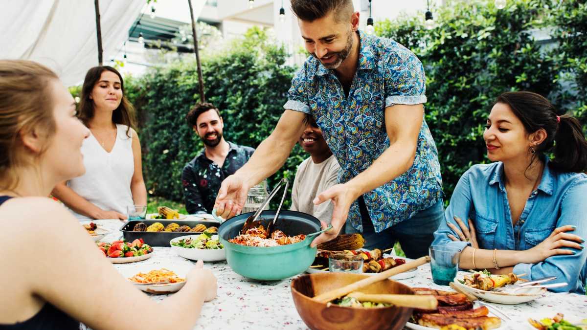 What To Bring To An Outdoor Potluck?