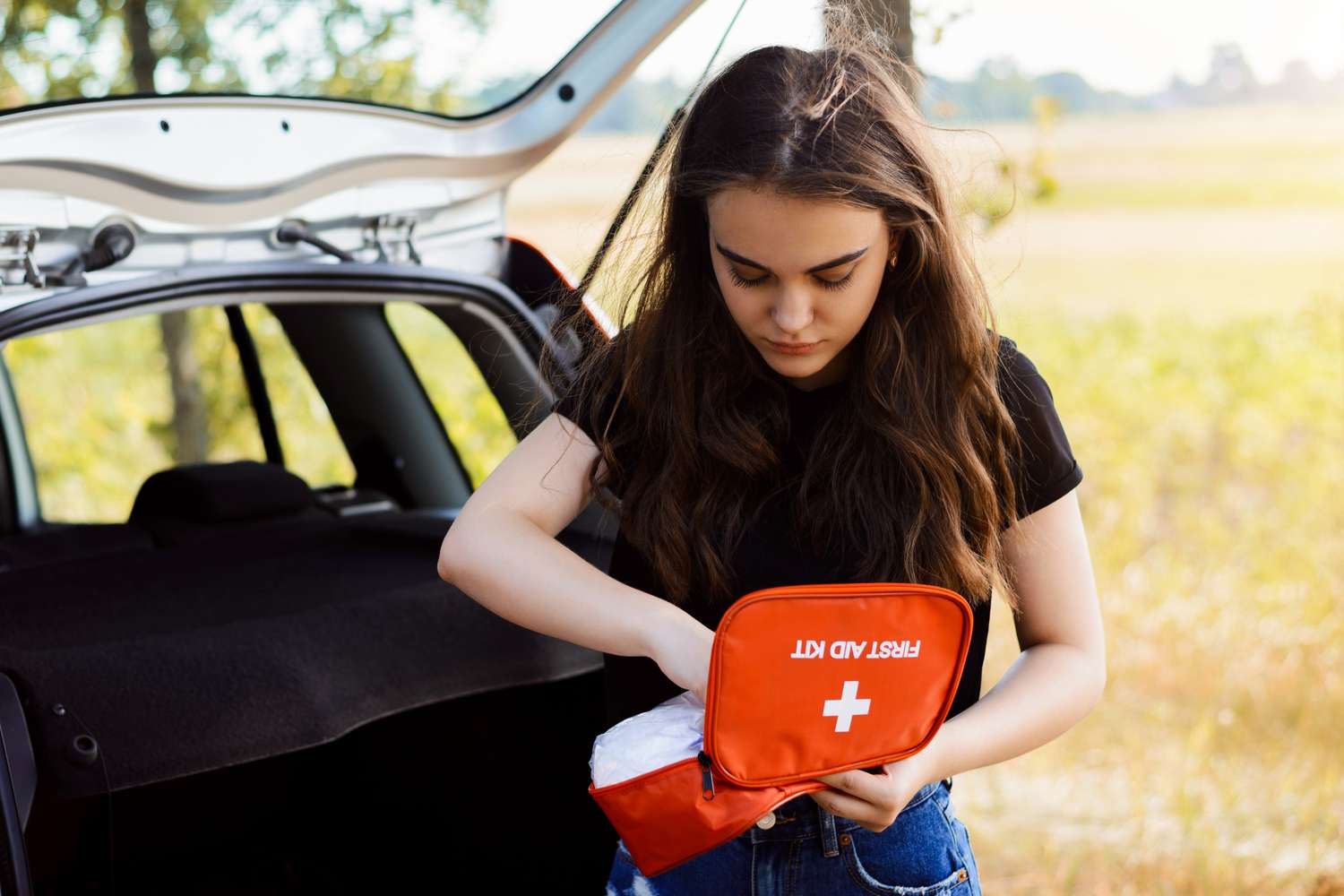 What To Put In A First Aid Kit For A Car