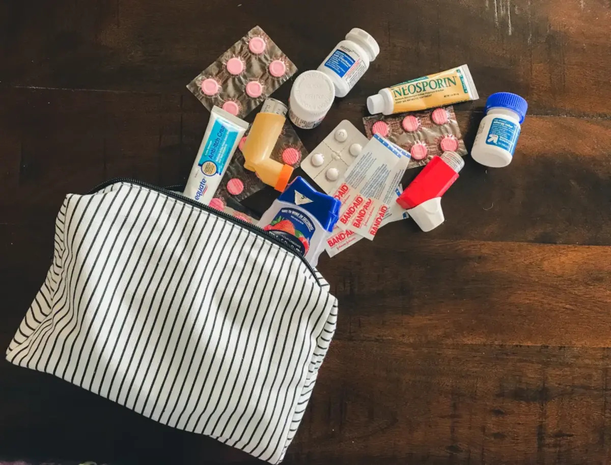 What To Put In A Travel First Aid Kit