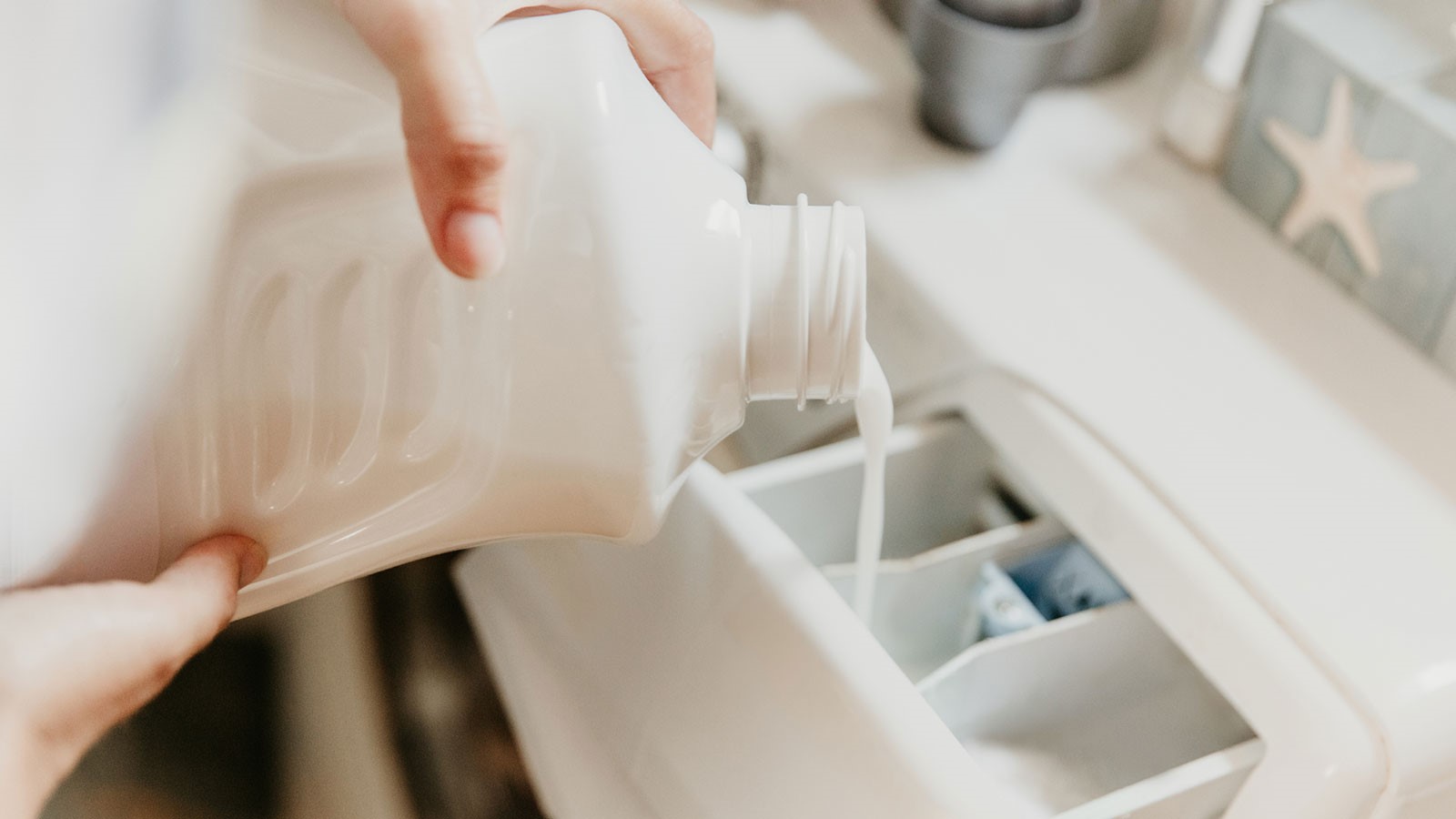 Where Does Liquid Detergent Go In A Washing Machine