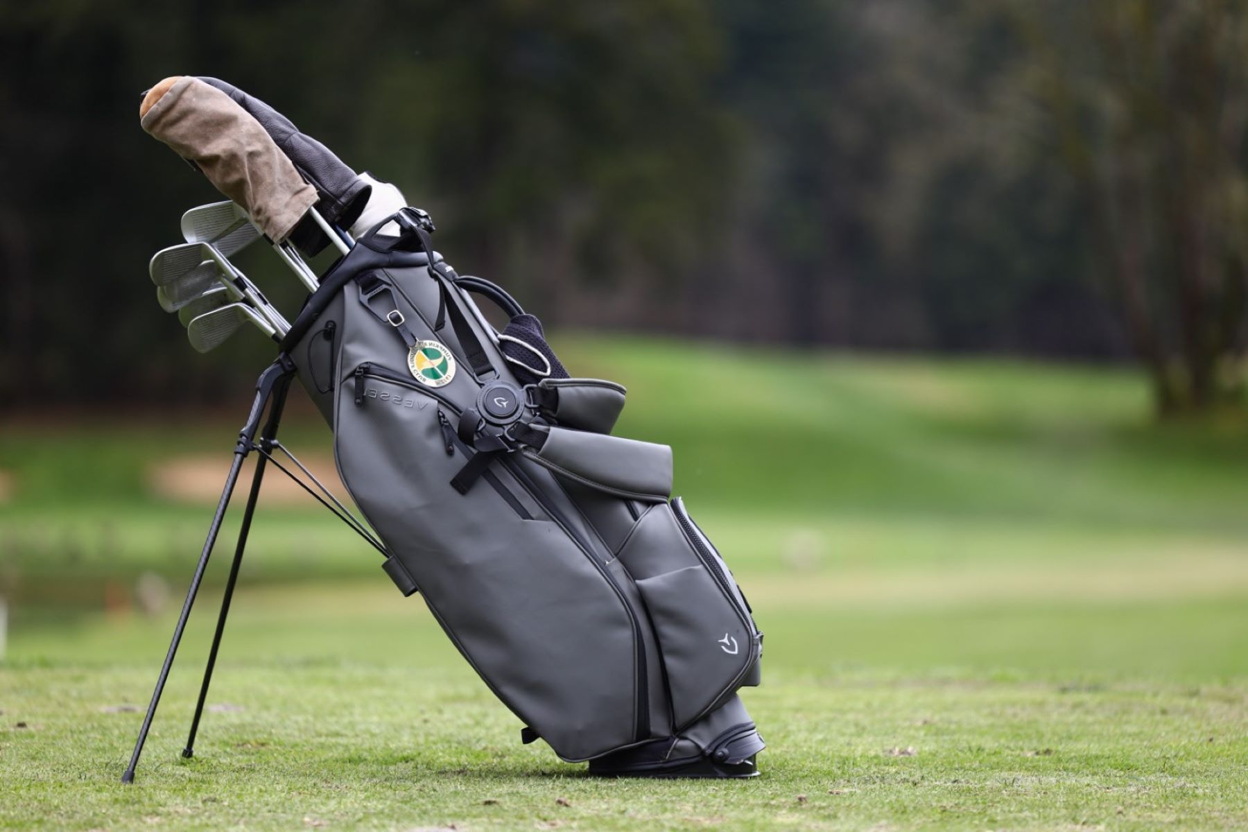 How To Organize A 6-Slot Golf Bag
